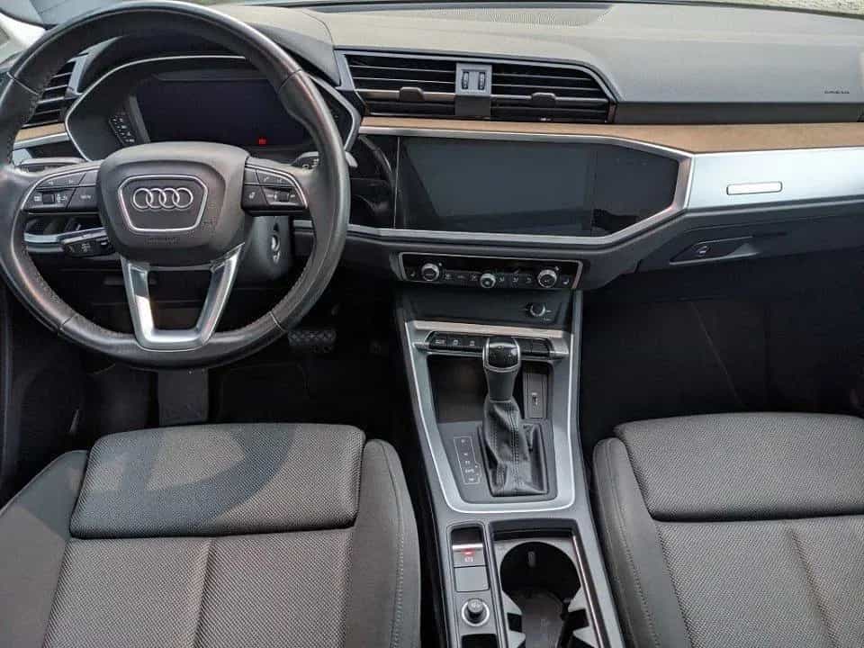 Audi Q3 2.0l TFSI Quattro Advanced Pano Matrix-LED 04/2019-photo-10