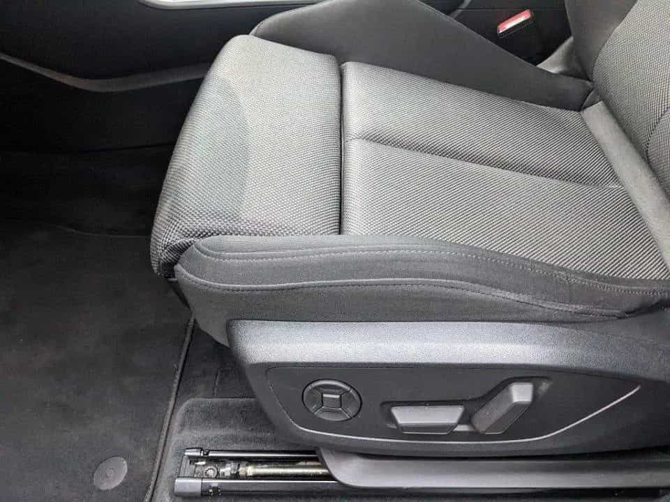 Audi Q3 2.0l TFSI Quattro Advanced Pano Matrix-LED 04/2019-photo-19