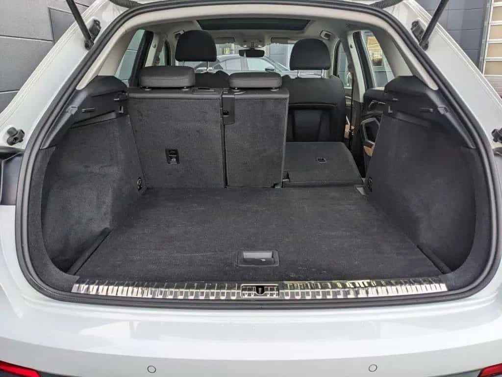 Audi Q3 2.0l TFSI Quattro Advanced Pano Matrix-LED 04/2019-photo-25
