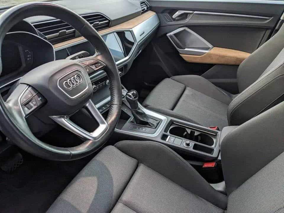 Audi Q3 2.0l TFSI Quattro Advanced Pano Matrix-LED 04/2019-photo-9