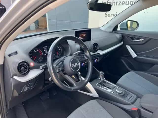 Audi Q2 1.4 TFSI design KLIMA NAVI ALU 08/2017-photo-10