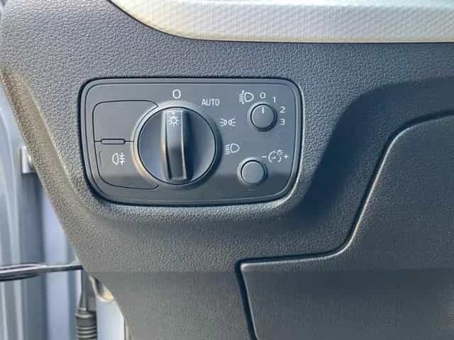 Audi Q2 1.4 TFSI design KLIMA NAVI ALU 08/2017-photo-12