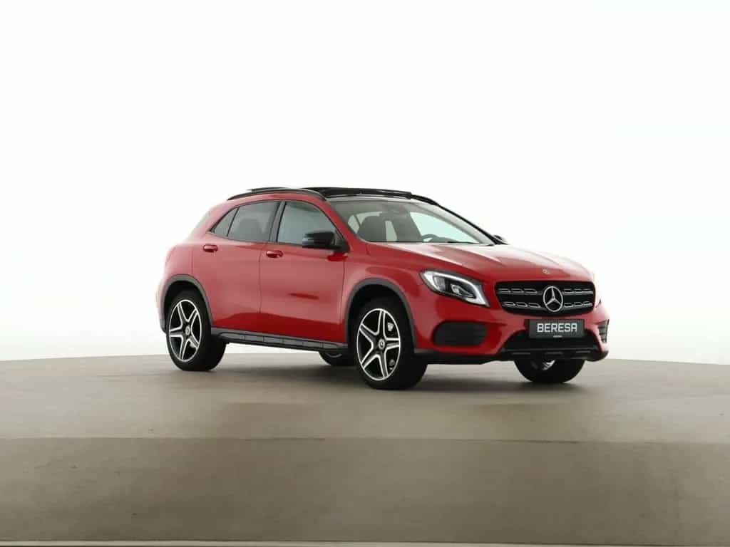Mercedes-Benz GLA 220 4M AMG AHK Pano LED StandHz. Night 01/2020-photo-8