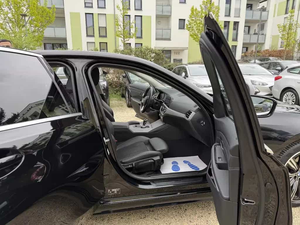 BMW 320 d Lim. Advantage Aut. LED+KAMERA+LEDER+SPUR. 10/2020-photo-11