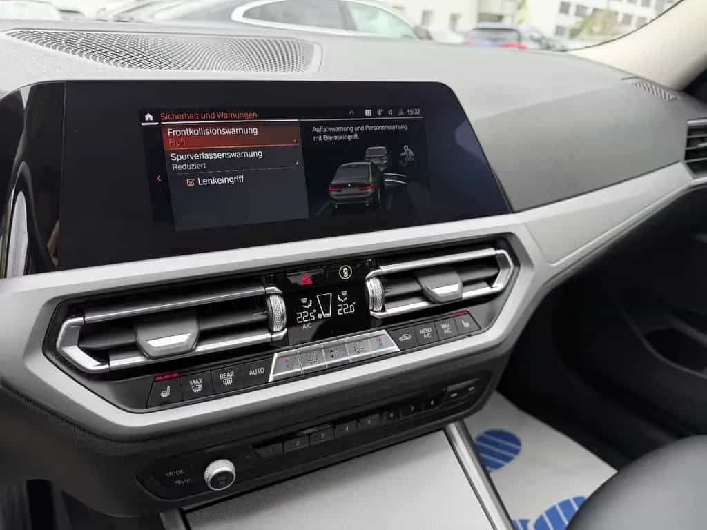 BMW 320 d Lim. Advantage Aut. LED+KAMERA+LEDER+SPUR. 10/2020-photo-14