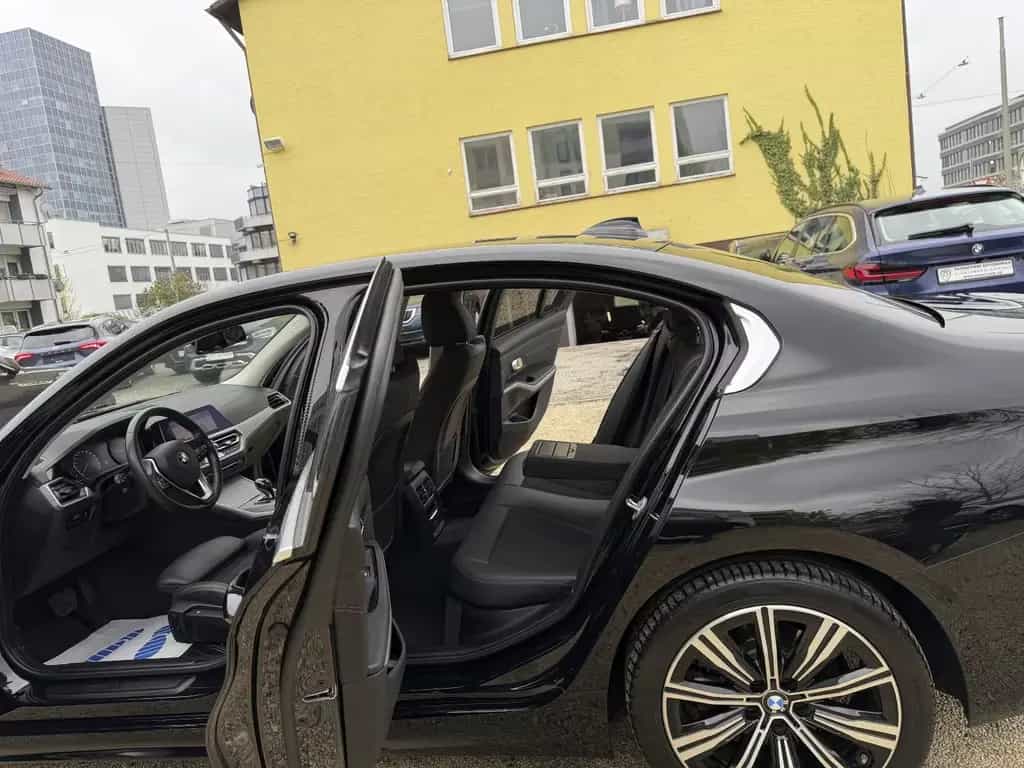 BMW 320 d Lim. Advantage Aut. LED+KAMERA+LEDER+SPUR. 10/2020-photo-17