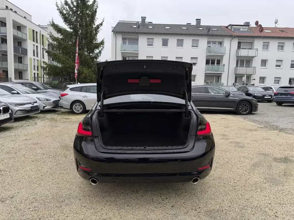 BMW 320 d Lim. Advantage Aut. LED+KAMERA+LEDER+SPUR. 10/2020-photo-9