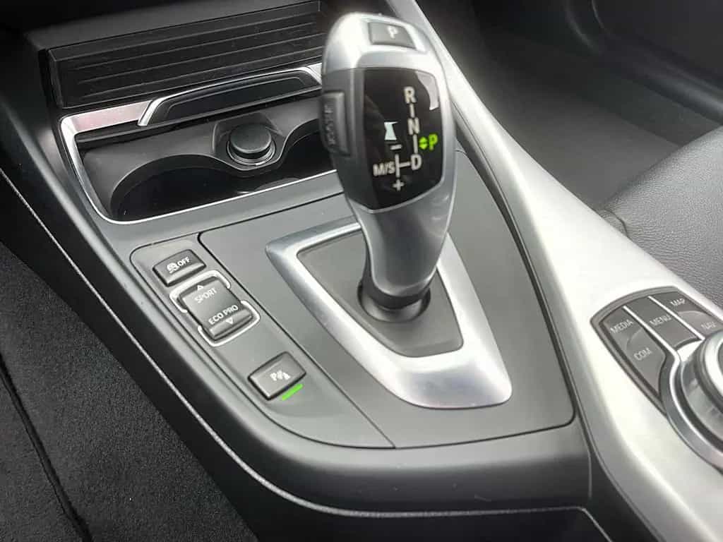BMW 220 i Cabrio AUT Advantage LED H&K NAVI SHZ PDC 06/2018-photo-31