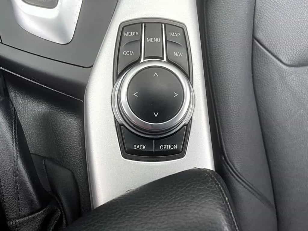 BMW 220 i Cabrio AUT Advantage LED H&K NAVI SHZ PDC 06/2018-photo-32