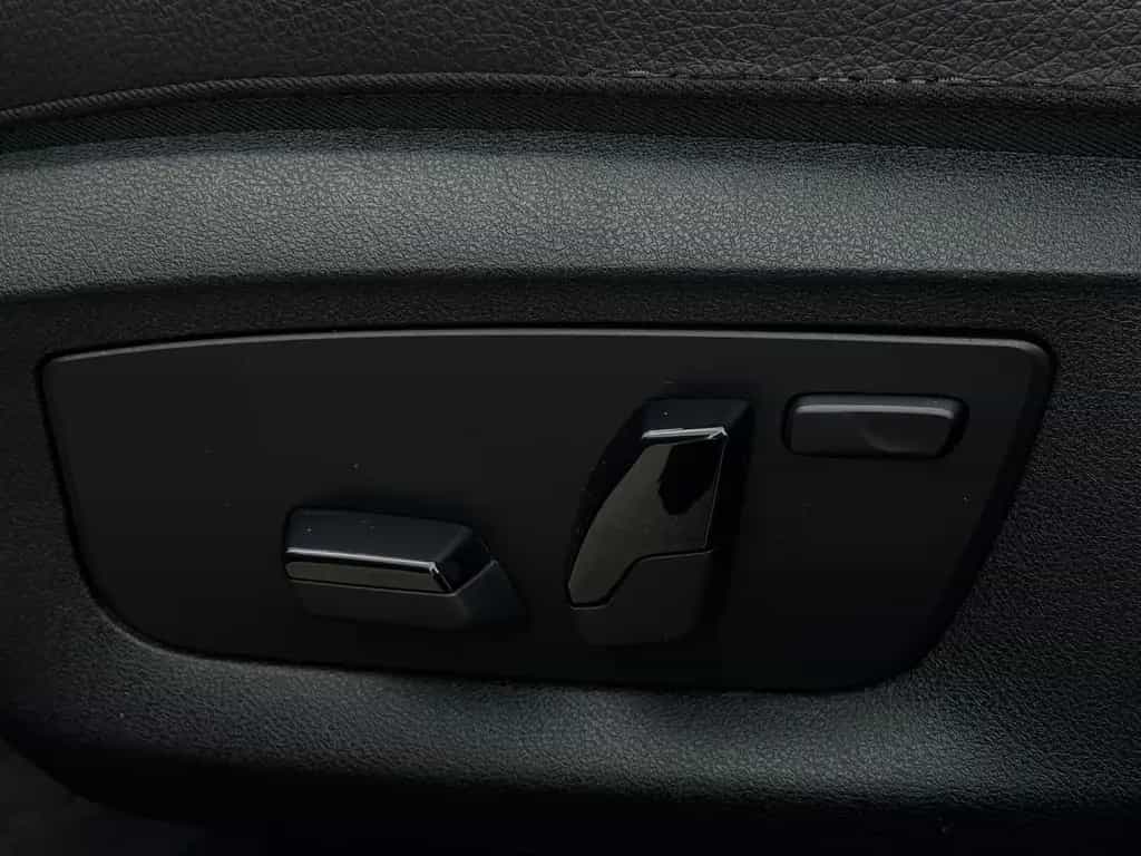 BMW 520 d Touring Sport Line*HEAD-UP*GARANTIE*KAMERA* 11/2017-photo-23