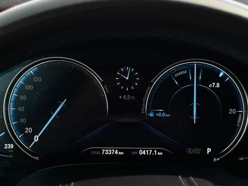 BMW 520 d Touring Sport Line*HEAD-UP*GARANTIE*KAMERA* 11/2017-photo-32