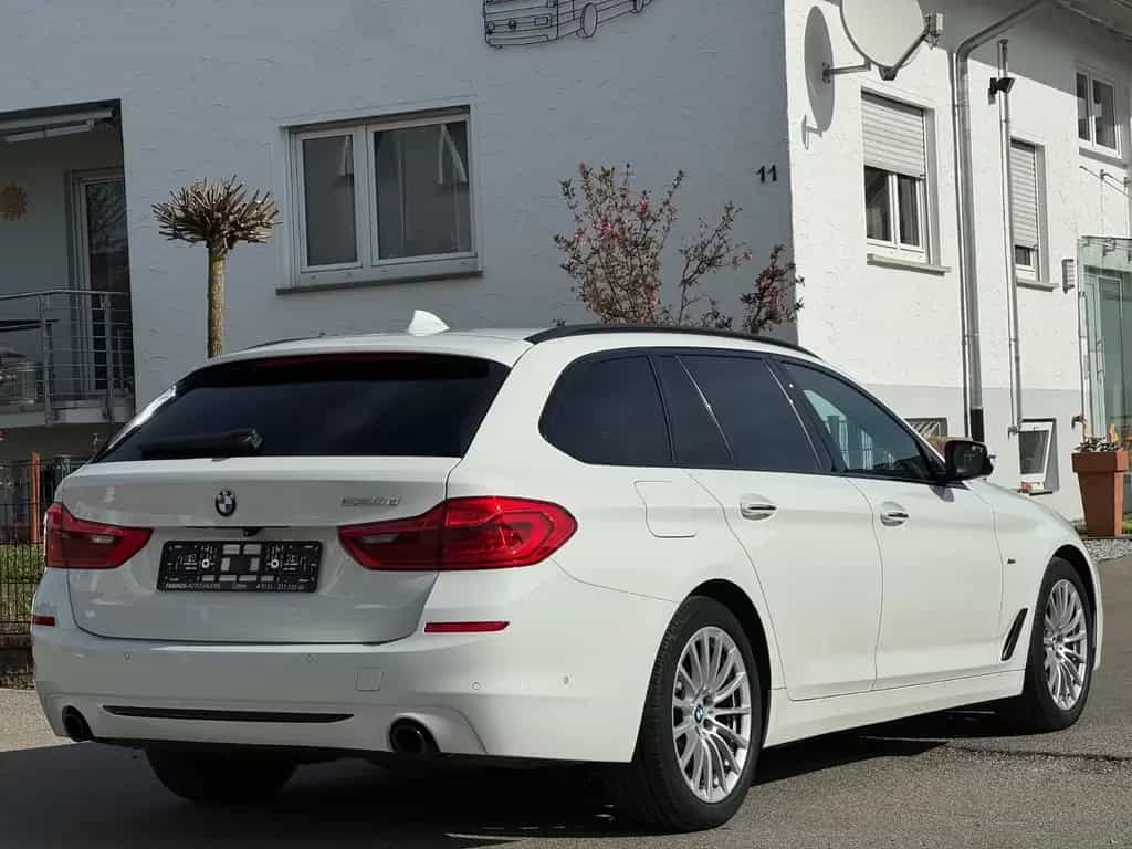 BMW 520 d Touring Sport Line*HEAD-UP*GARANTIE*KAMERA* 11/2017-photo-6