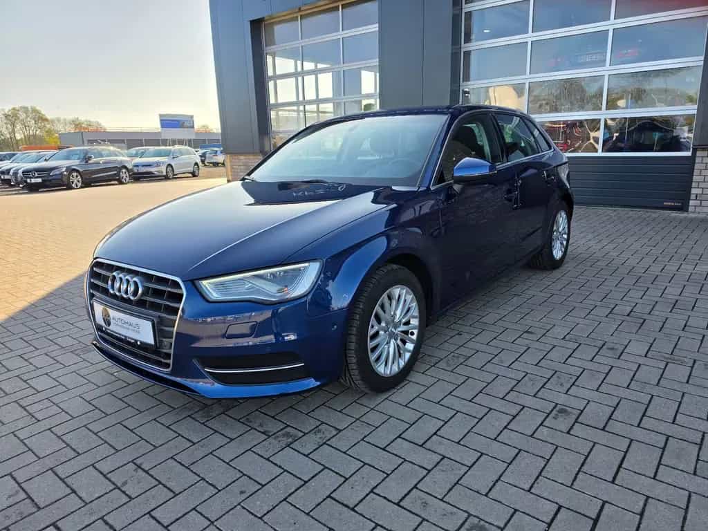 Audi A3 1.4  Ambiente TÜV Neu/Scheckh./LED/Navi/AHK 09/2014-photo-4