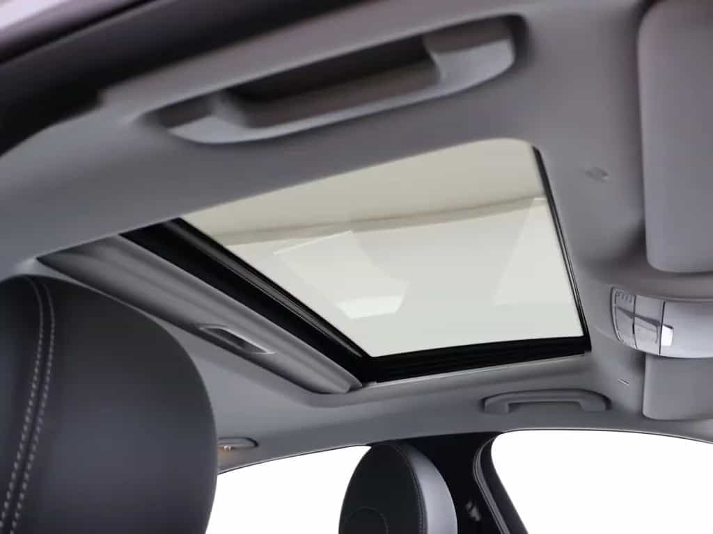 Mercedes-Benz E 220 d Avantgarde SHD Widescreen Distr. LED 06/2022-photo-19