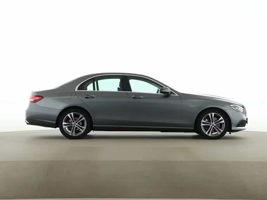 Mercedes-Benz E 220 d Avantgarde SHD Widescreen Distr. LED 06/2022-photo-7