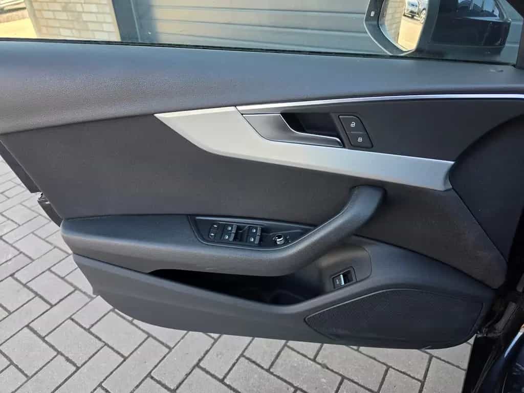 Audi A4 1.4 Sport TÜV Neu/Scheckh./AHK/Xenon/ 11/2017-photo-28