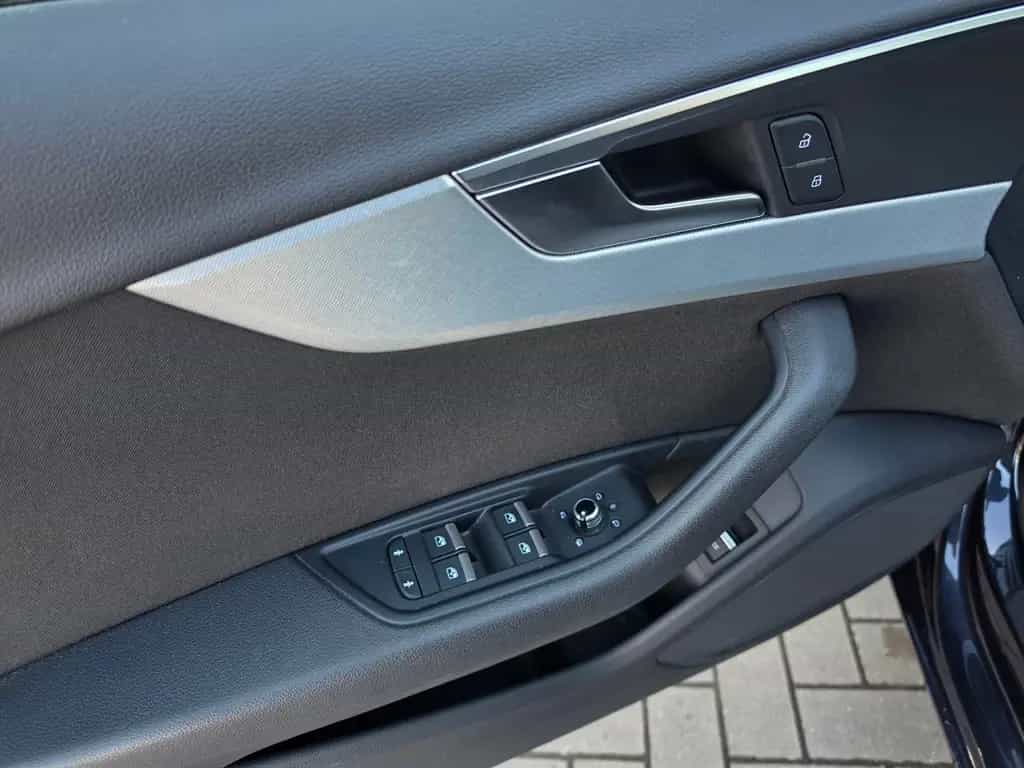 Audi A4 1.4 Sport TÜV Neu/Scheckh./AHK/Xenon/ 11/2017-photo-29