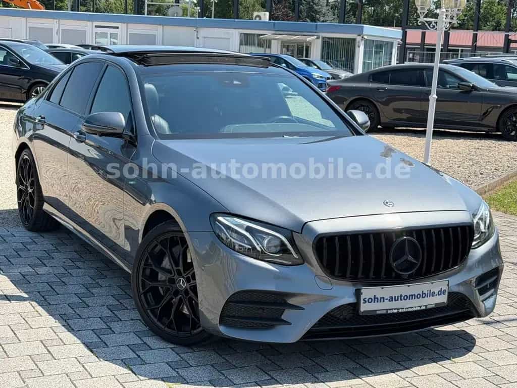 Mercedes-Benz E 450 4Matic AMG-Line/Pano/Wide/360°/Historie MB 11/2018-photo-1