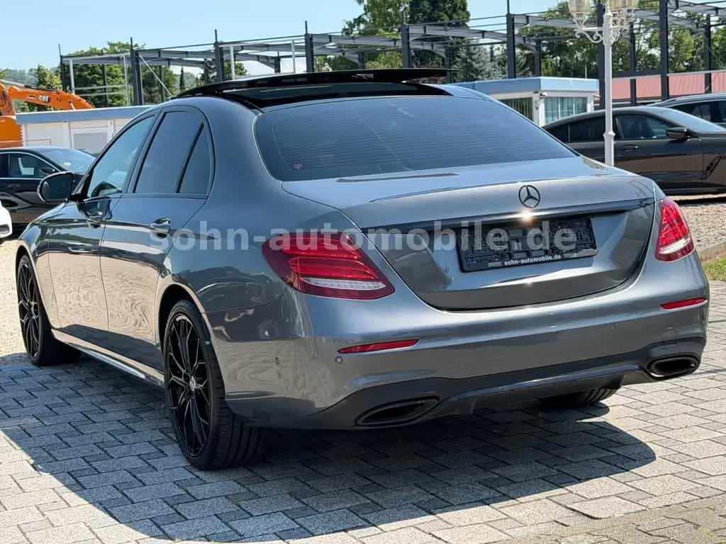 Mercedes-Benz E 450 4Matic AMG-Line/Pano/Wide/360°/Historie MB 11/2018-photo-14