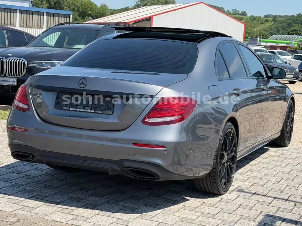 Mercedes-Benz E 450 4Matic AMG-Line/Pano/Wide/360°/Historie MB 11/2018-photo-15