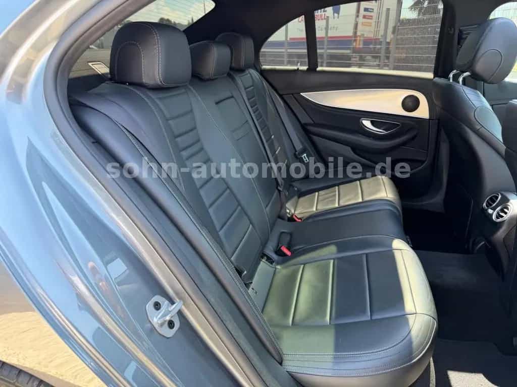 Mercedes-Benz E 450 4Matic AMG-Line/Pano/Wide/360°/Historie MB 11/2018-photo-35