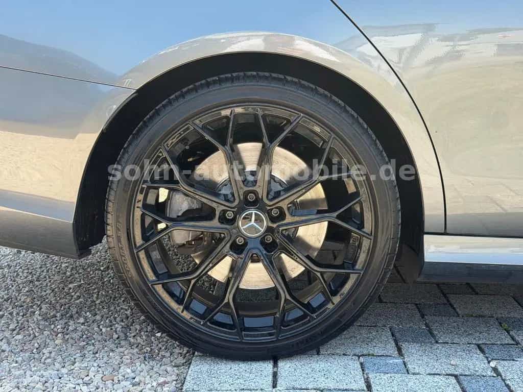 Mercedes-Benz E 450 4Matic AMG-Line/Pano/Wide/360°/Historie MB 11/2018-photo-47