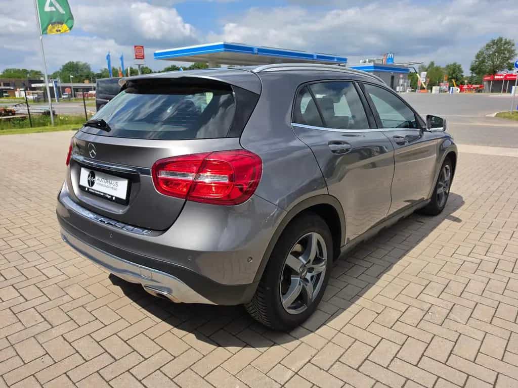 Mercedes-Benz GLA 200 Urban TÜV Neu/Bi-Xenon/Navi/Allwetterr. 10/2015-photo-10