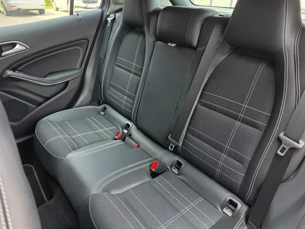 Mercedes-Benz GLA 200 Urban TÜV Neu/Bi-Xenon/Navi/Allwetterr. 10/2015-photo-36