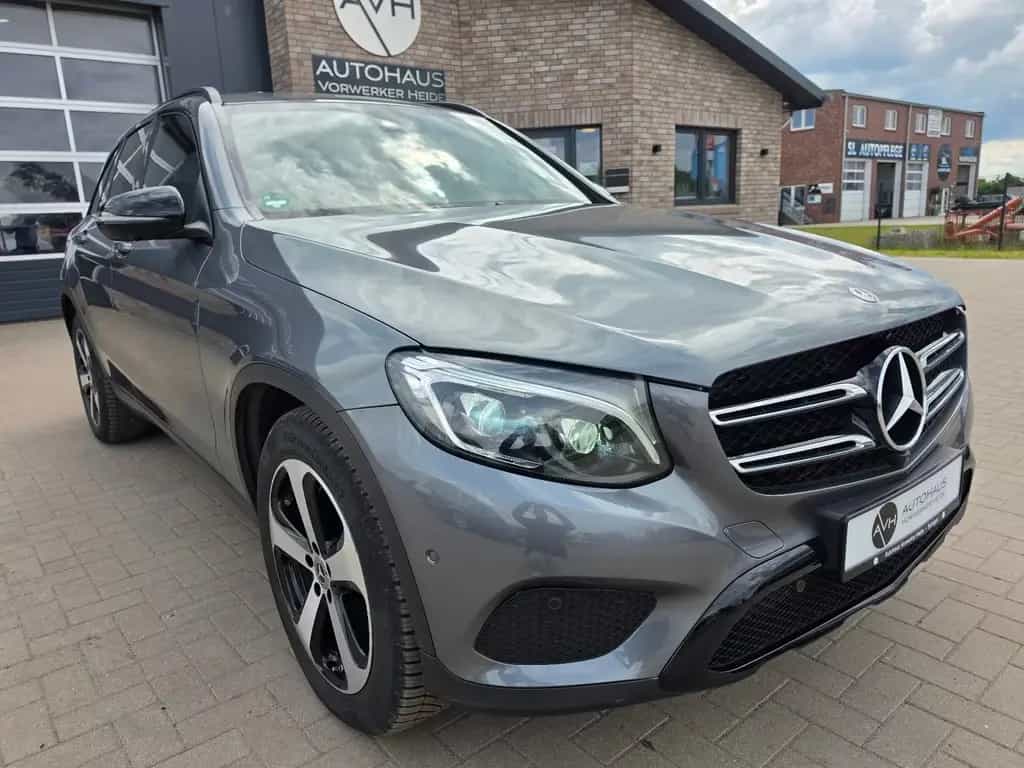 Mercedes-Benz GLC 250 4Matic TÜV Neu/Scheckh./LED/360°/Navi 07/2018-photo-1