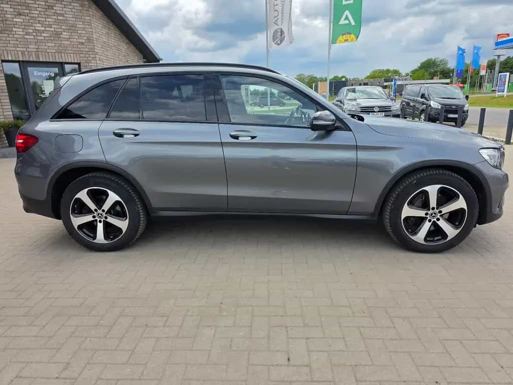 Mercedes-Benz GLC 250 4Matic TÜV Neu/Scheckh./LED/360°/Navi 07/2018-photo-11