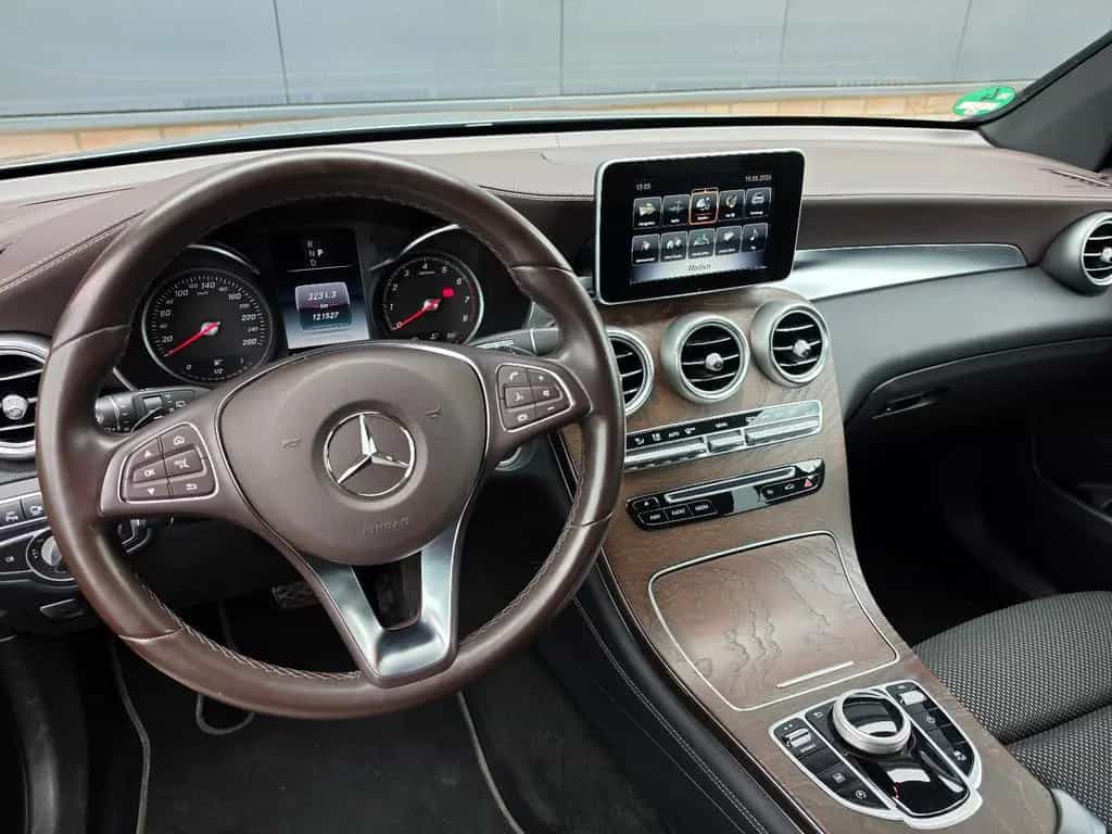 Mercedes-Benz GLC 250 4Matic TÜV Neu/Scheckh./LED/360°/Navi 07/2018-photo-15