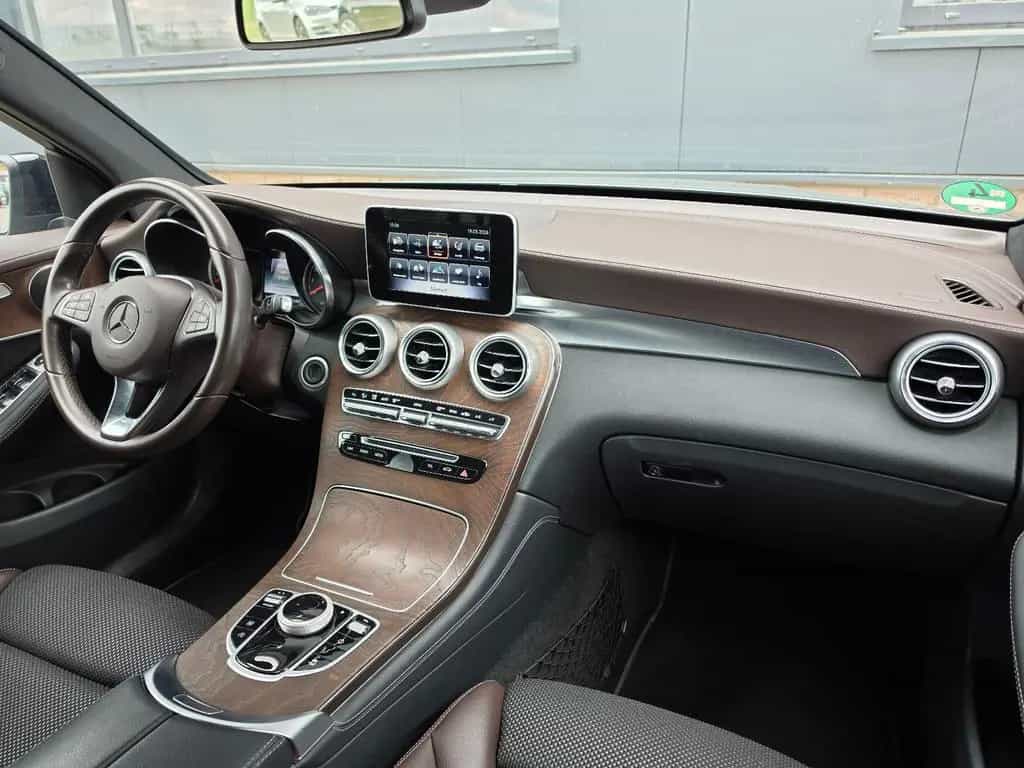Mercedes-Benz GLC 250 4Matic TÜV Neu/Scheckh./LED/360°/Navi 07/2018-photo-16