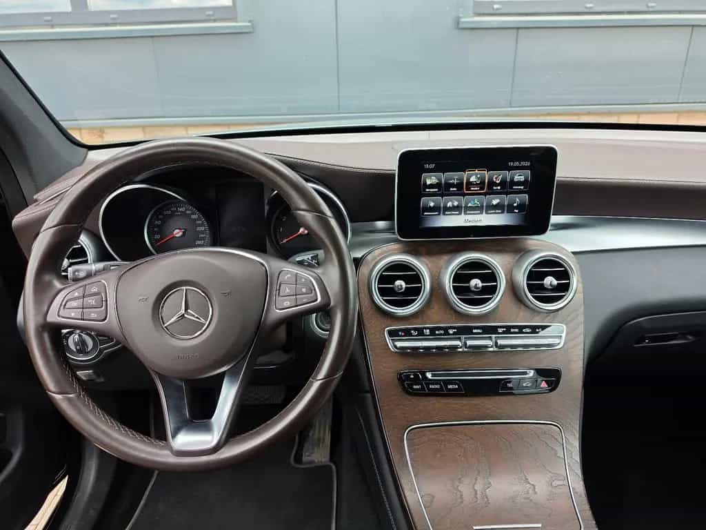 Mercedes-Benz GLC 250 4Matic TÜV Neu/Scheckh./LED/360°/Navi 07/2018-photo-18