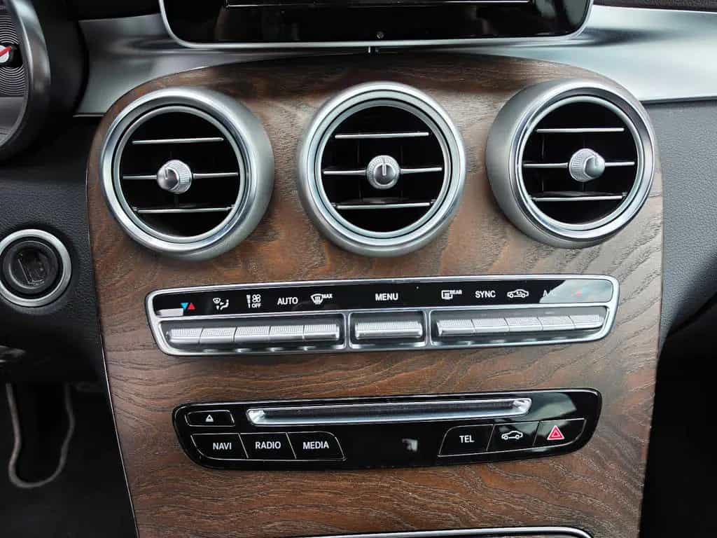 Mercedes-Benz GLC 250 4Matic TÜV Neu/Scheckh./LED/360°/Navi 07/2018-photo-21