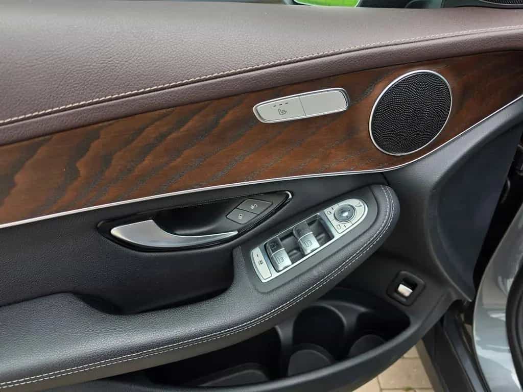 Mercedes-Benz GLC 250 4Matic TÜV Neu/Scheckh./LED/360°/Navi 07/2018-photo-30