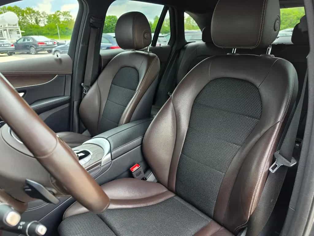 Mercedes-Benz GLC 250 4Matic TÜV Neu/Scheckh./LED/360°/Navi 07/2018-photo-31