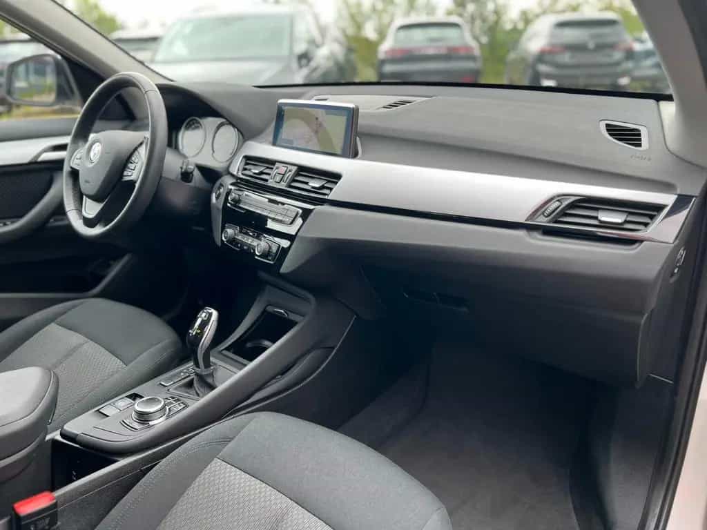 BMW X1 sDrive 18i +Advantage+LED+BUSINESS+SHZ+PDC+ 04/2022-photo-11