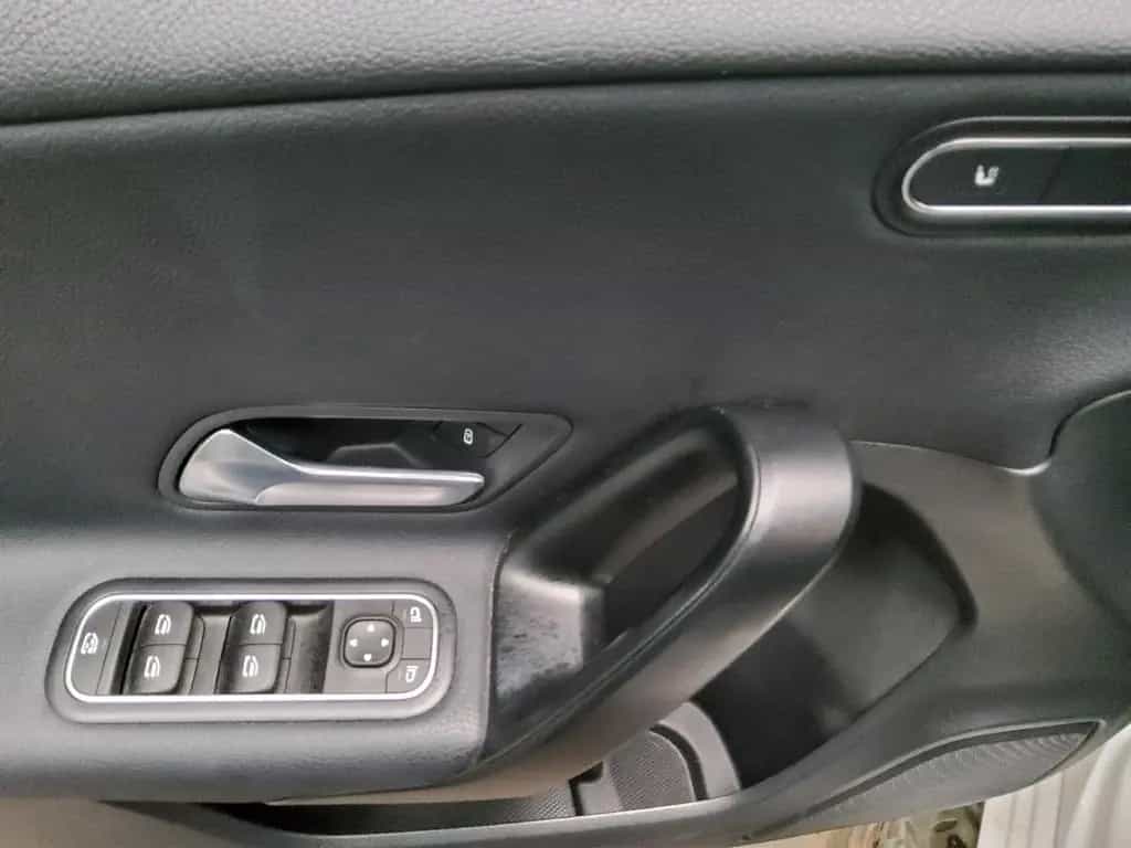 Mercedes-Benz A 180 d Navi LED Shz T-Leder AHK MBUX 07/2022-photo-9