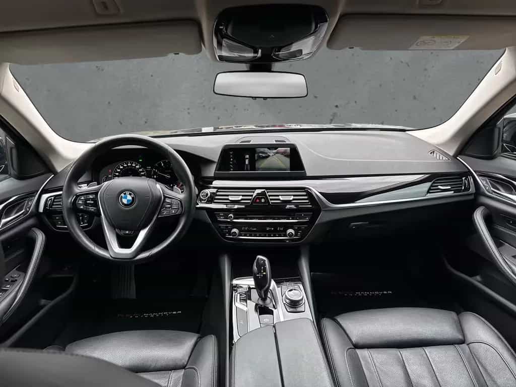 BMW 520 d xDrive Sport Line STHZ/SITZBELÜF./MASSAGE/R 10/2017-photo-10