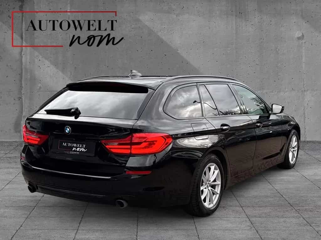 BMW 520 d xDrive Sport Line STHZ/SITZBELÜF./MASSAGE/R 10/2017-photo-8