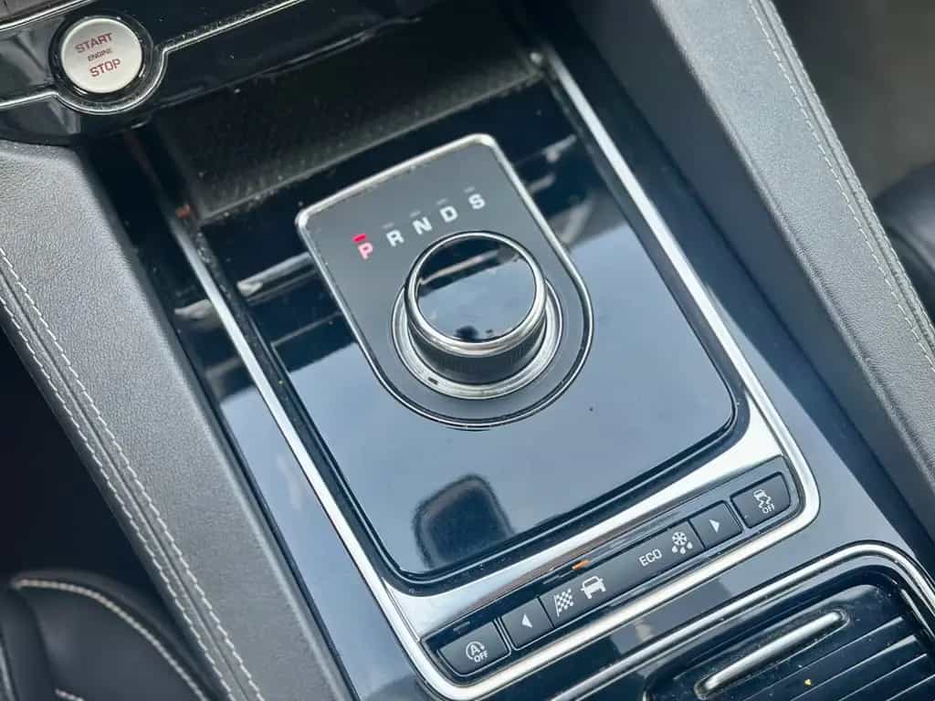Jaguar F-Pace Chequered Flag*AWD*CAM*Digital*LED*DAB+ 12/2020-photo-11