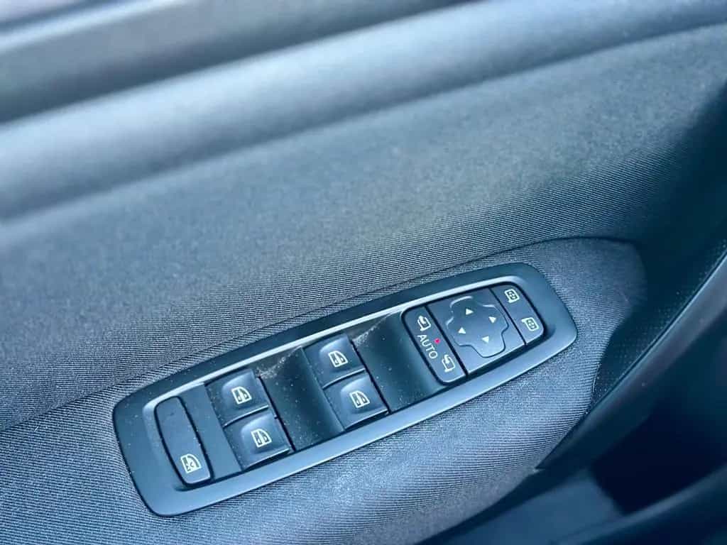 Renault Megane IV Lim. 5-trg. Business-Edition*CAM*SHZ* 11/2021-photo-22