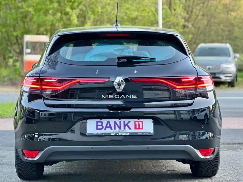 Renault Megane IV Lim. 5-trg. Business-Edition*CAM*SHZ* 11/2021-photo-4