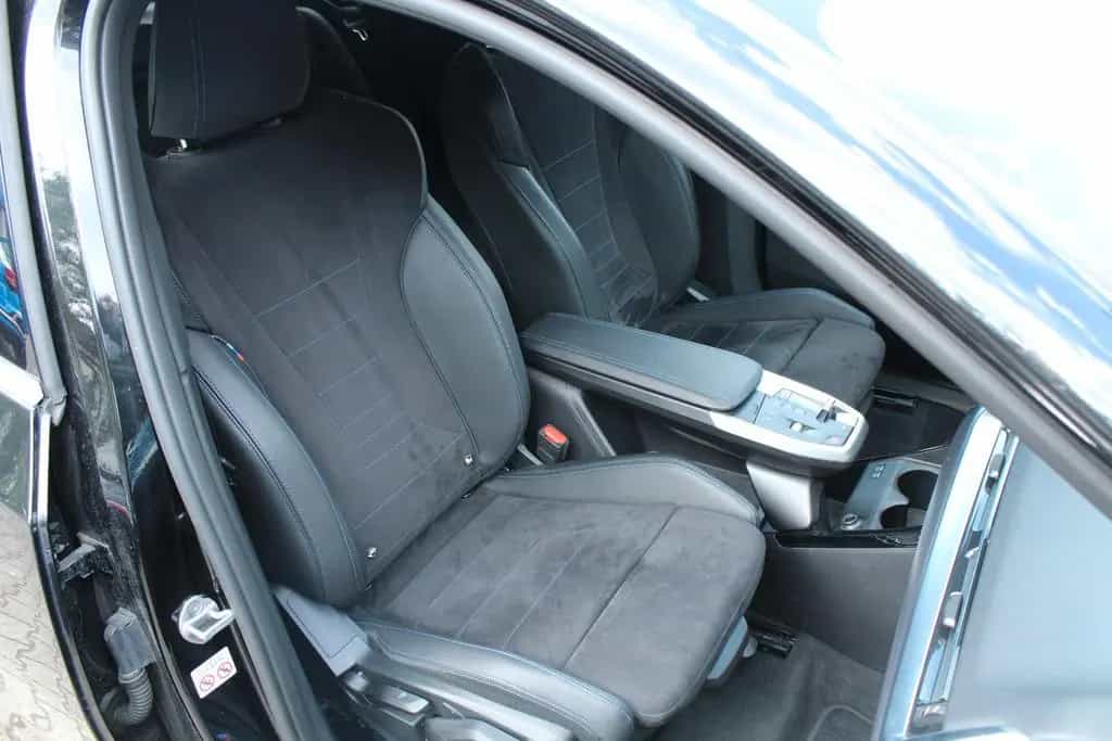 BMW 218 Active Tourer 218i Active Tourer M Sport* LED * Kamera* Navi 10/2023-photo-27