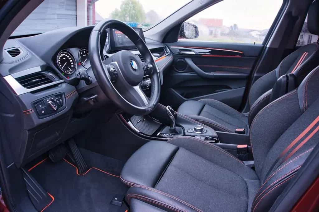 BMW X1 sDrive18d Sport Line Steptronic Sport Line 07/2020-photo-3