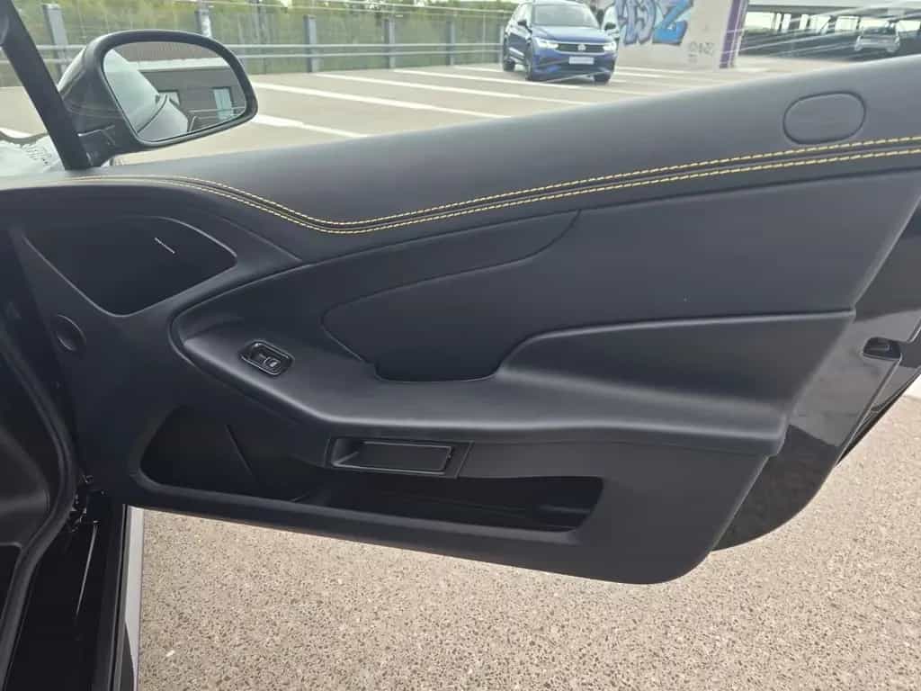 Aston Martin Vanquish S Facelift top Zustand Scheckheft lücke 08/2017-photo-21