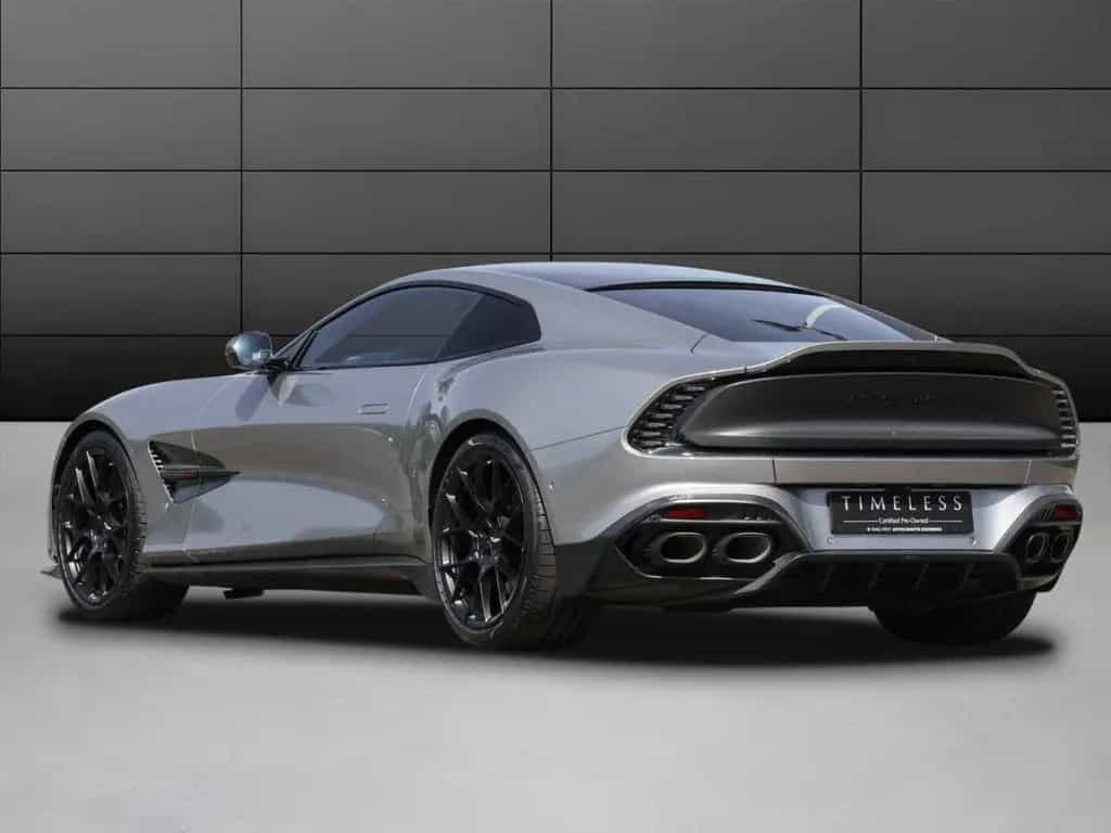 Aston Martin Vanquish Coupe 01/2025-photo-1