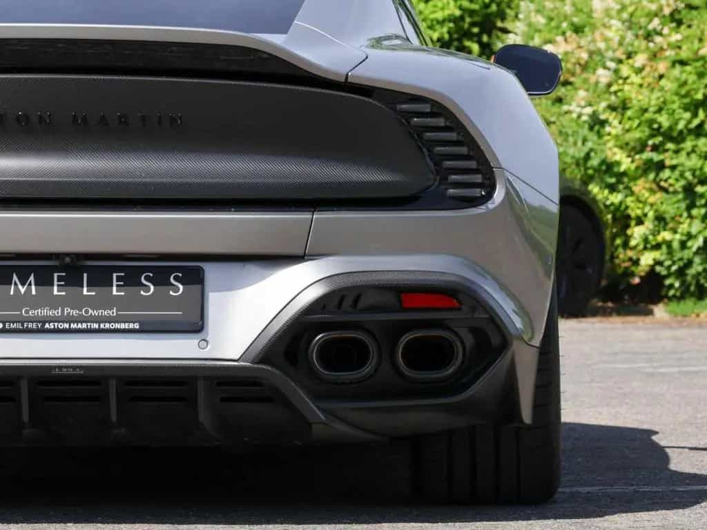 Aston Martin Vanquish Coupe 01/2025-photo-7