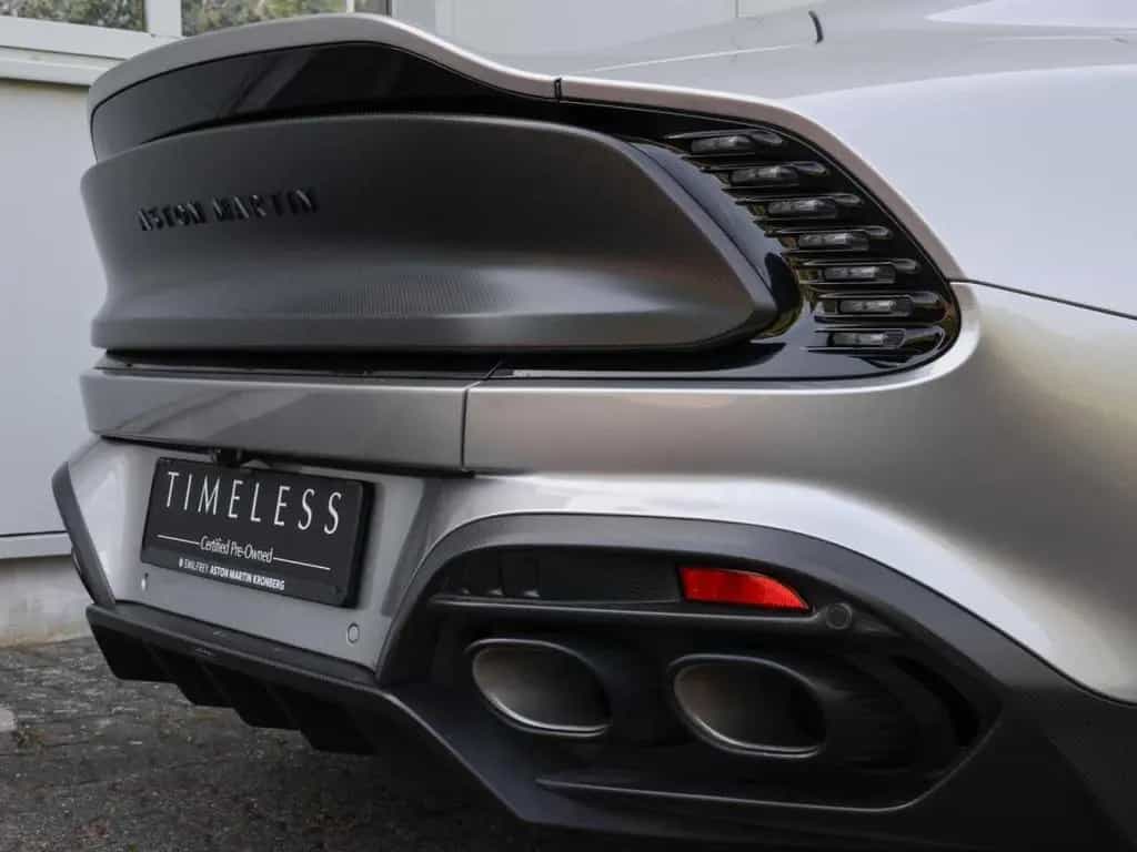 Aston Martin Vanquish Coupe 01/2025-photo-8