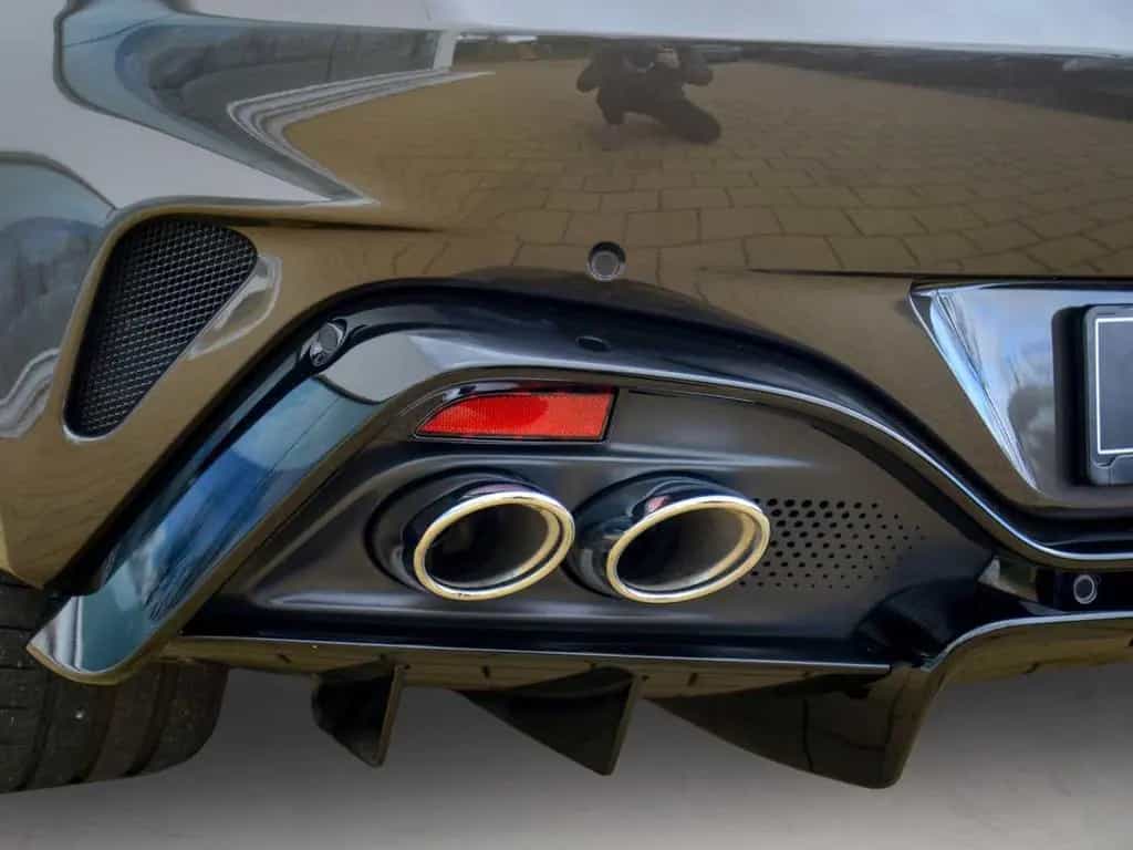 Aston Martin V8 Vantage Coupe 01/2026-photo-7